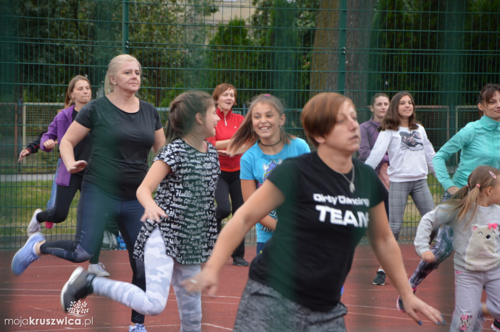 Zajęcia taneczne na orliku