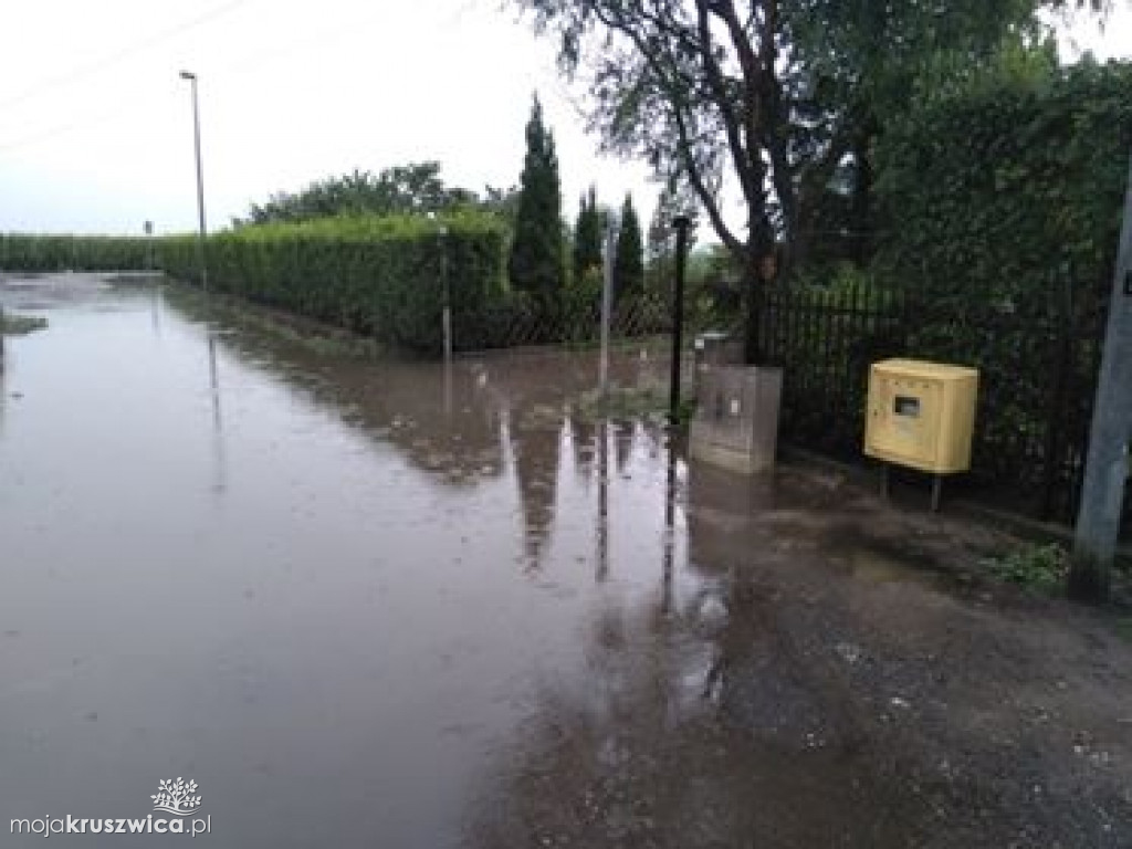 Ulewa nad Kruszwicą zdj. internautów