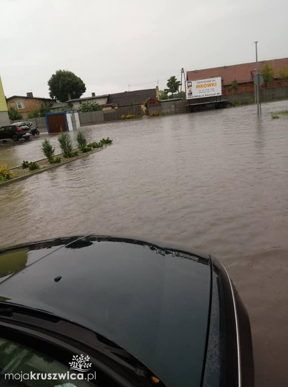 Ulewa nad Kruszwicą zdj. internautów