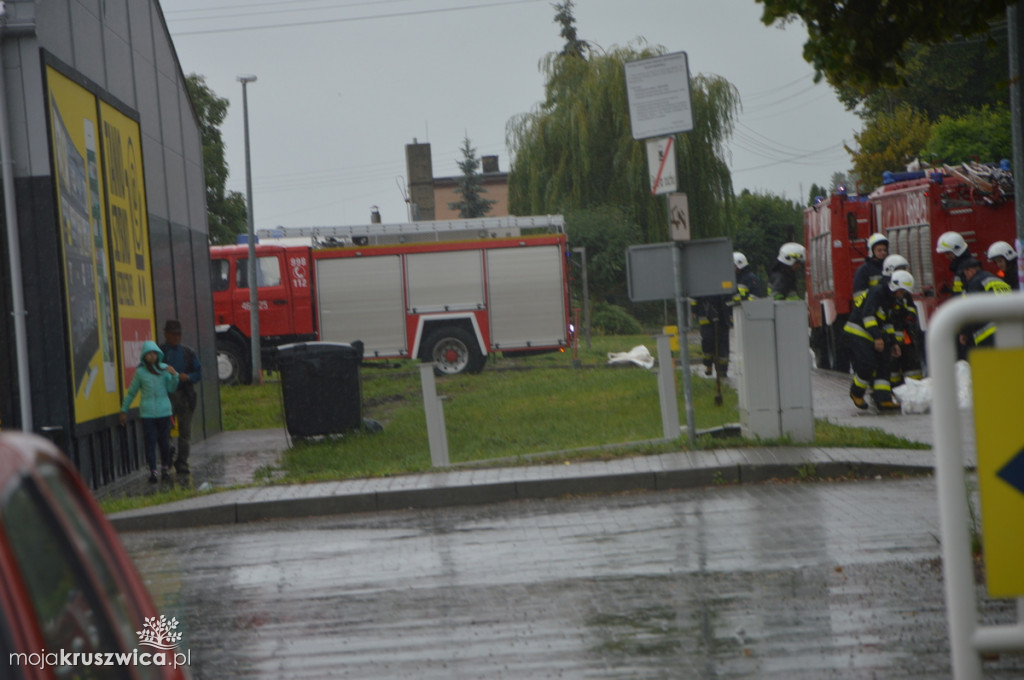 Ulewa nad Kruszwicą zdj. internautów