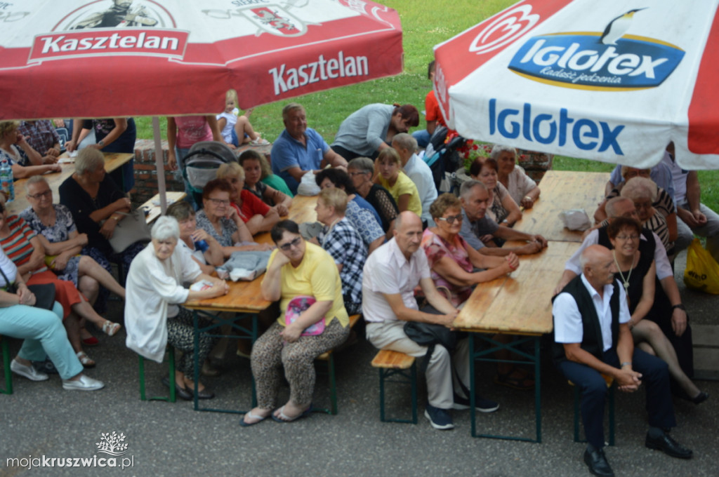 Folklor przy pałacu