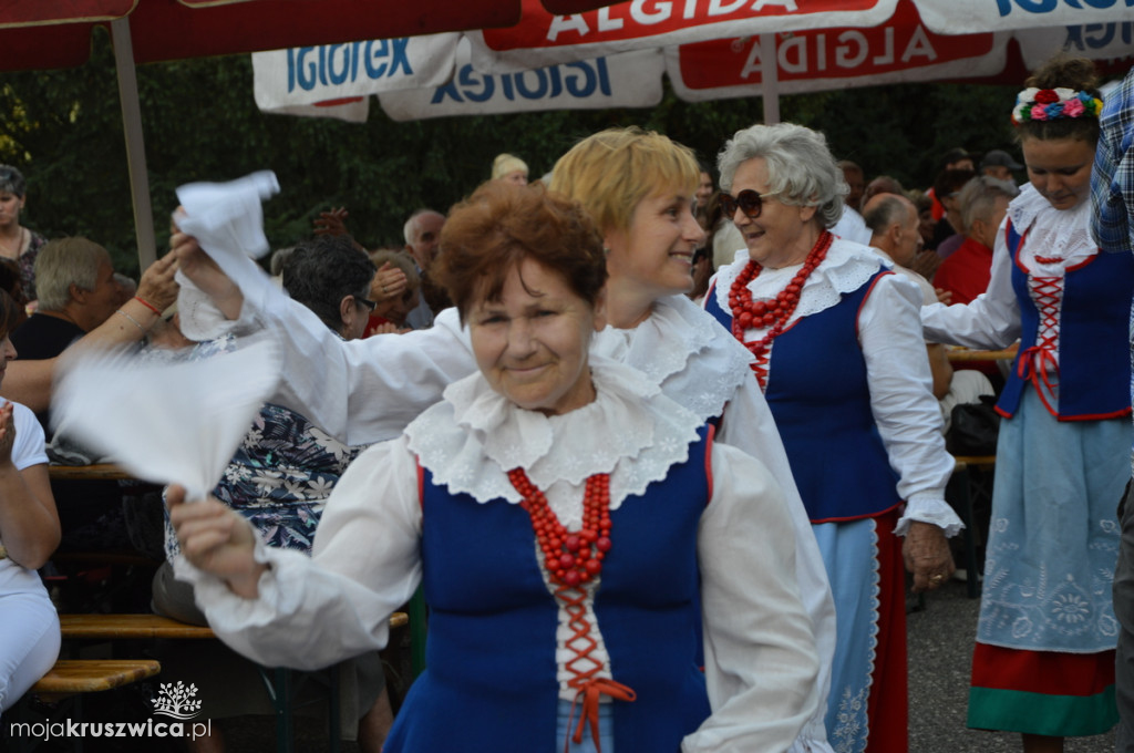 Folklor przy pałacu