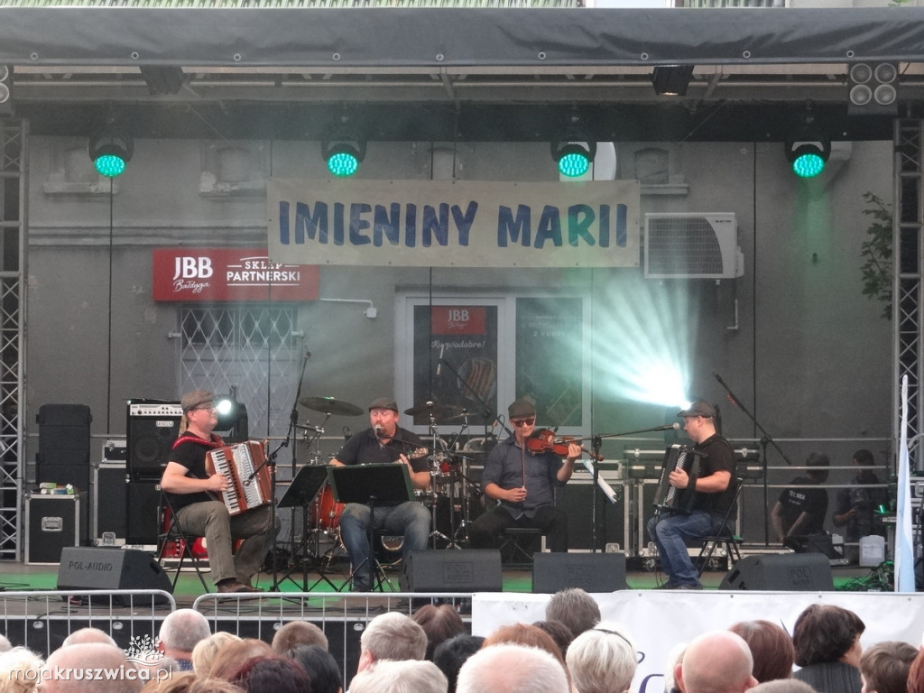 Zdarta Płyta, Trzy Gitary oraz Zespół Impress.