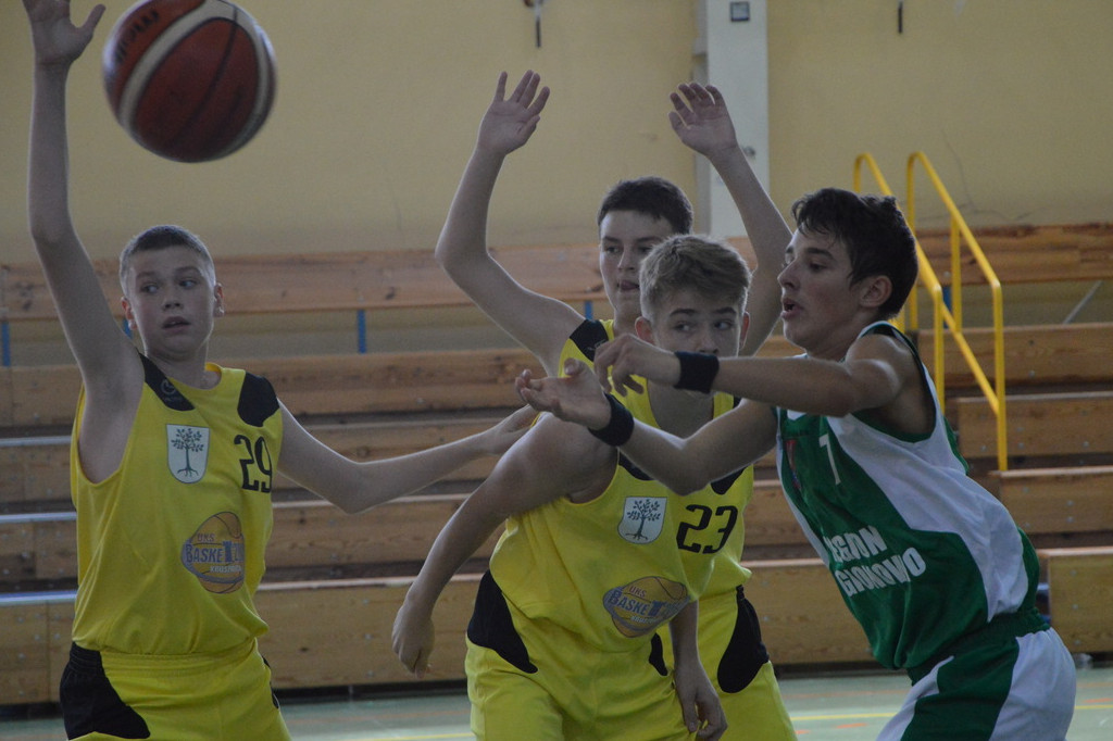UKS BASKET -LEGION