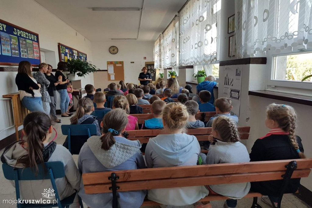 Policjanci w szkołach