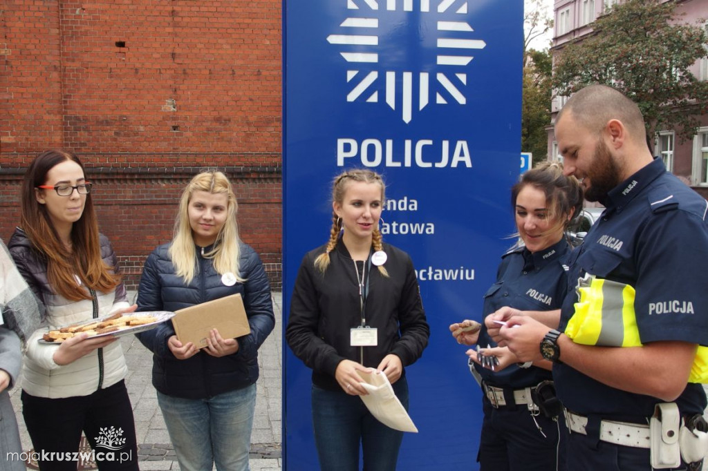 AS odwiedził policję
