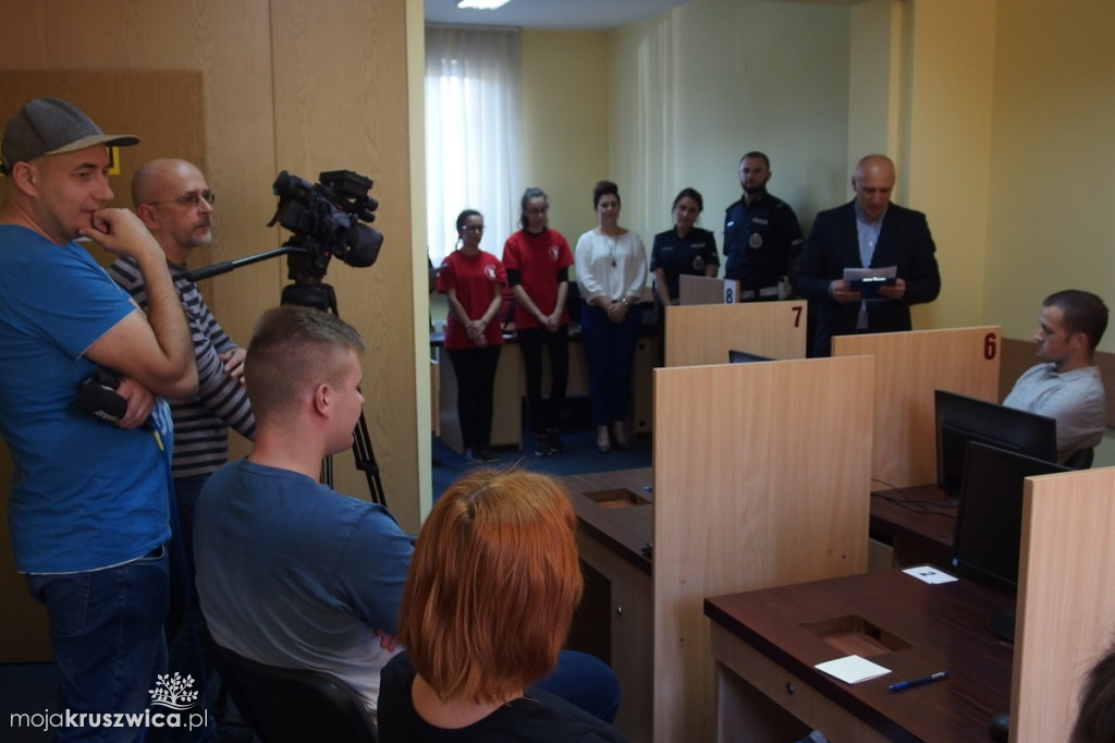 Przeszli kurs teoretyczny i praktyczny z techniki jazdy!