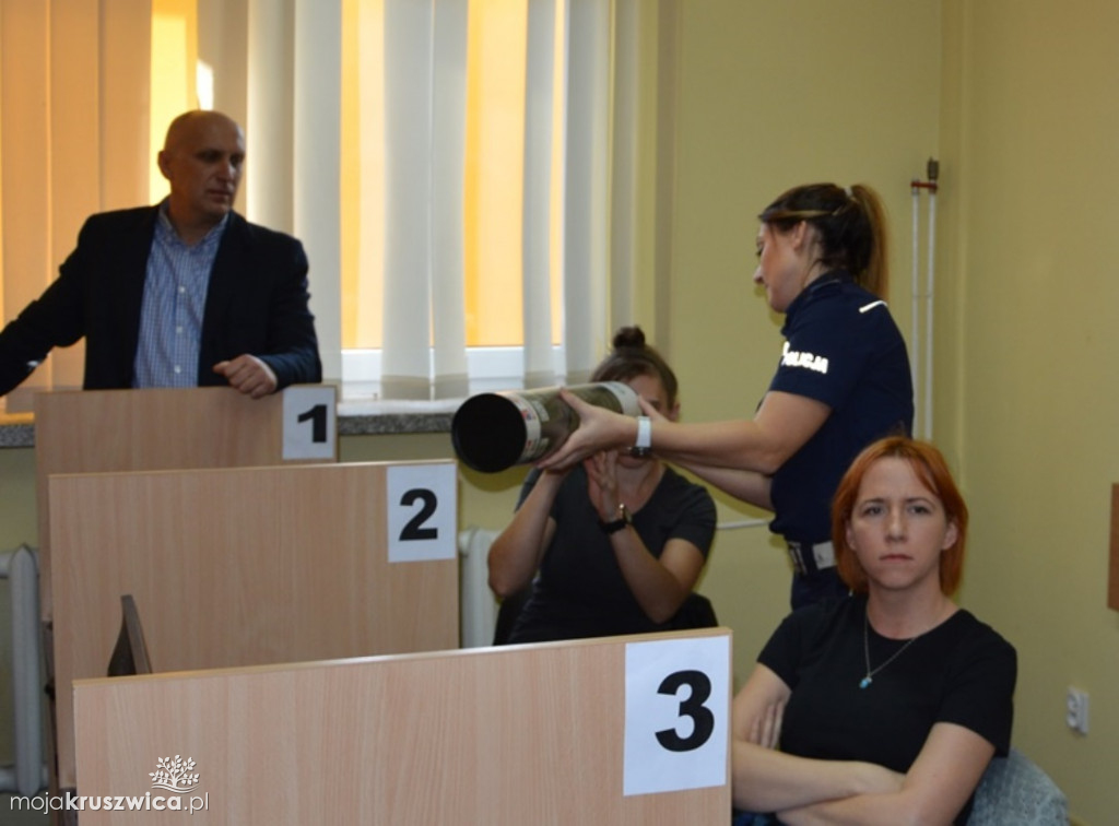 Przeszli kurs teoretyczny i praktyczny z techniki jazdy!