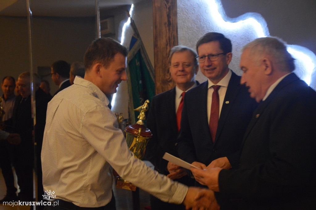 Hodowcy gołębi świętowali podsumowanie sezonu