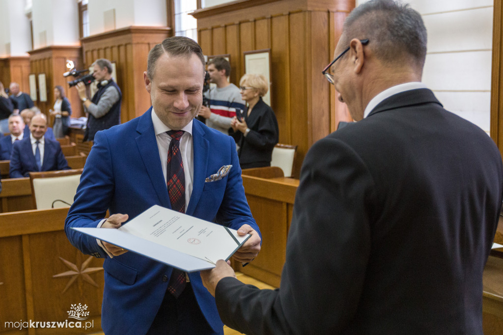 Radni sejmiku otrzymali zaświadczenia