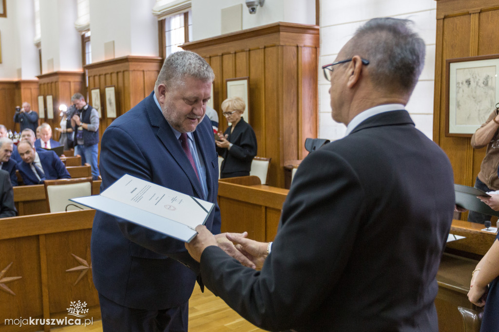 Radni sejmiku otrzymali zaświadczenia