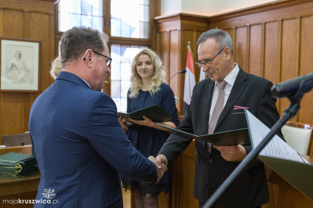 Radni sejmiku otrzymali zaświadczenia