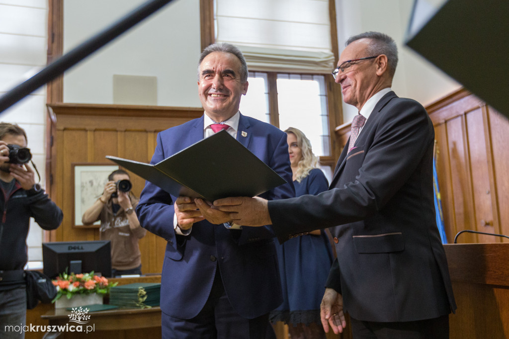 Radni sejmiku otrzymali zaświadczenia