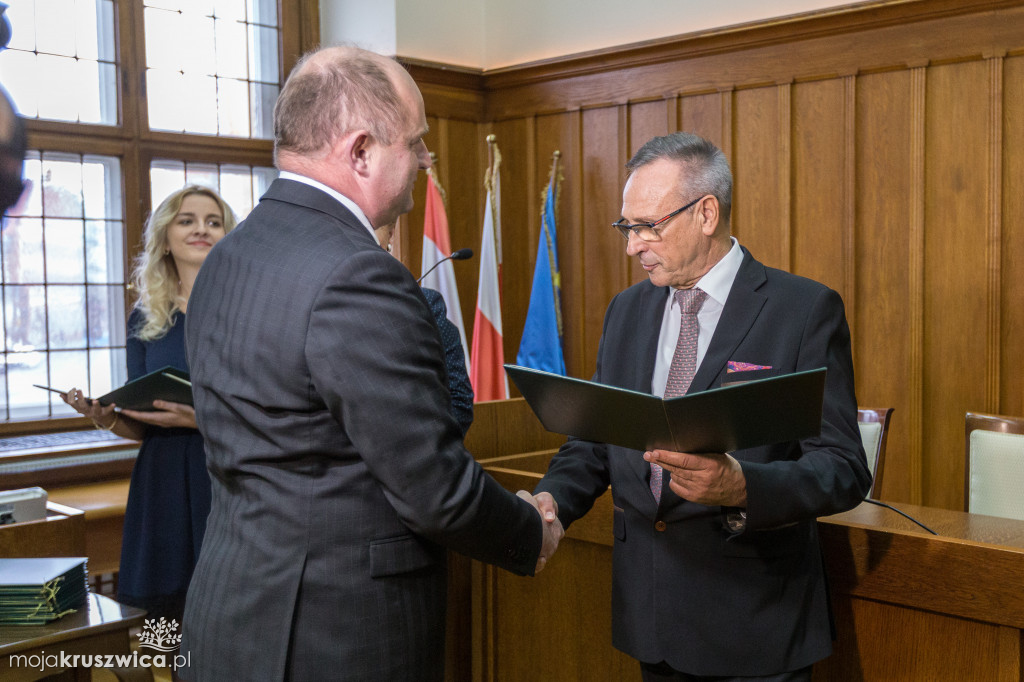 Radni sejmiku otrzymali zaświadczenia