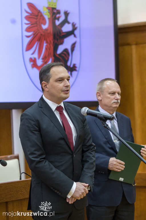 Radni sejmiku otrzymali zaświadczenia