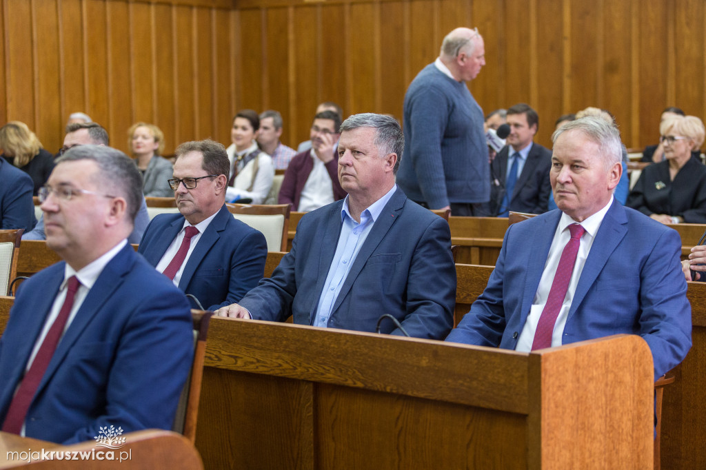 Radni sejmiku otrzymali zaświadczenia