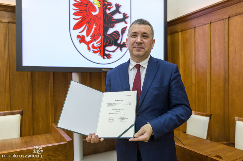 Radni sejmiku otrzymali zaświadczenia