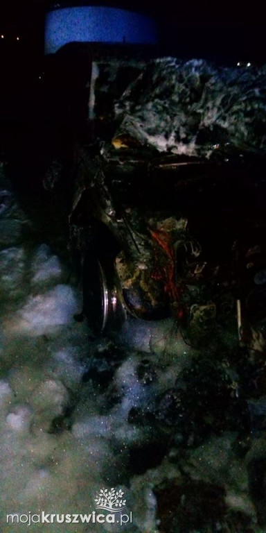 W Rzepowie spłonęło auto