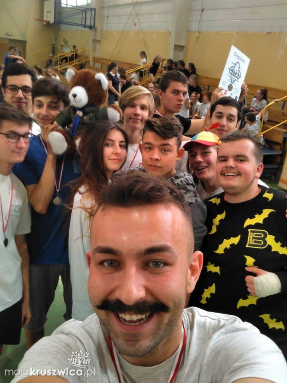 III SPARTAKADIA RYWALIZACJA NA HALI