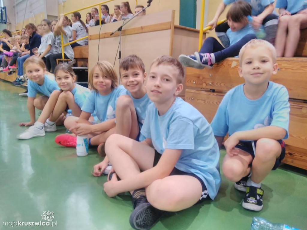 III SPARTAKADIA RYWALIZACJA NA HALI