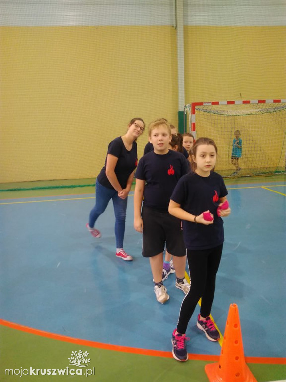 III SPARTAKADIA RYWALIZACJA NA HALI