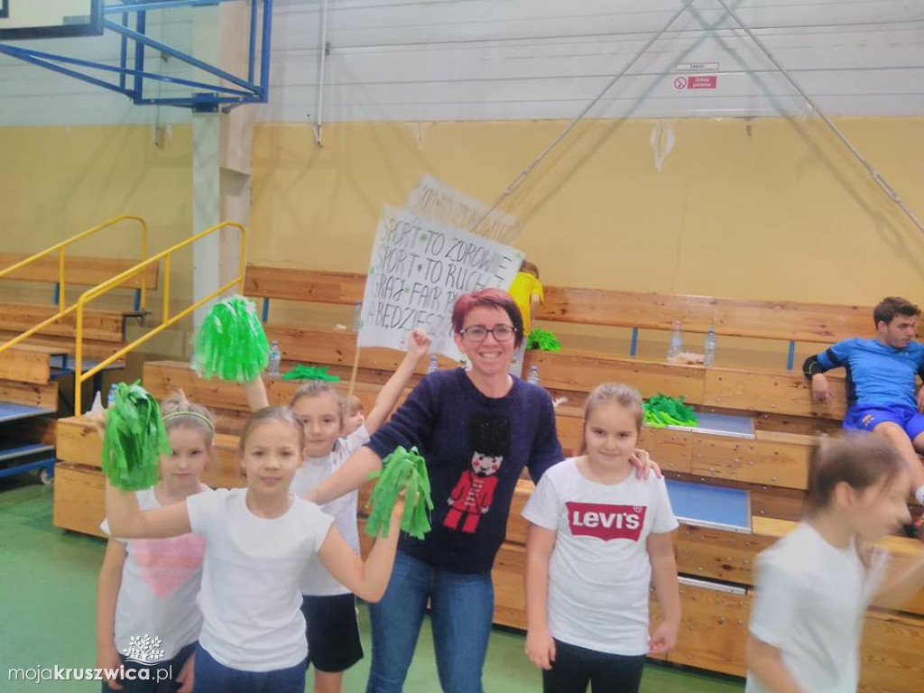 III SPARTAKADIA RYWALIZACJA NA HALI