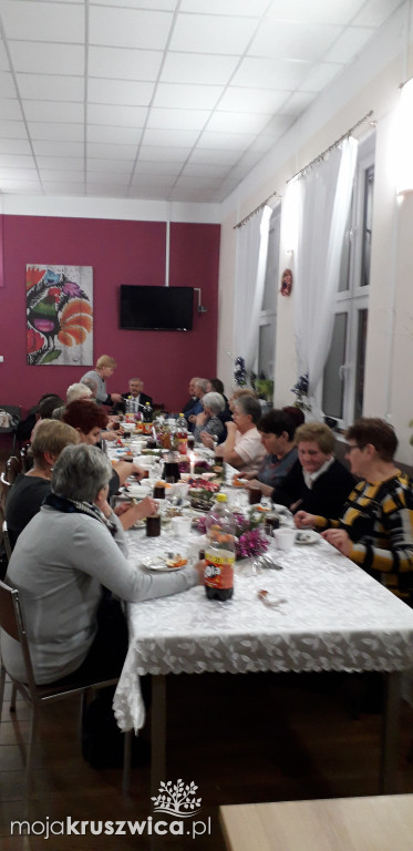 Seniorzy na wigilii