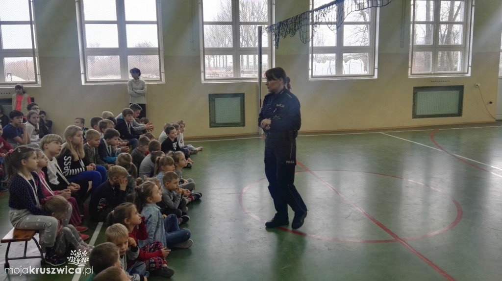 Policjanci w szkołach