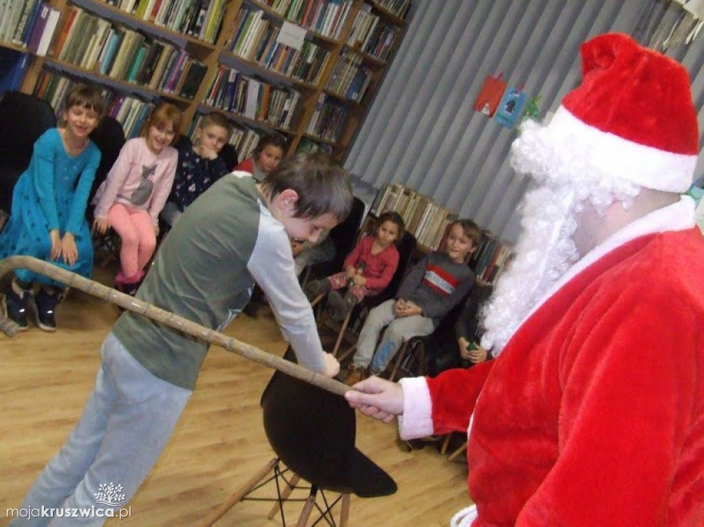 Mikołaj w kruszwickiej bibliotece