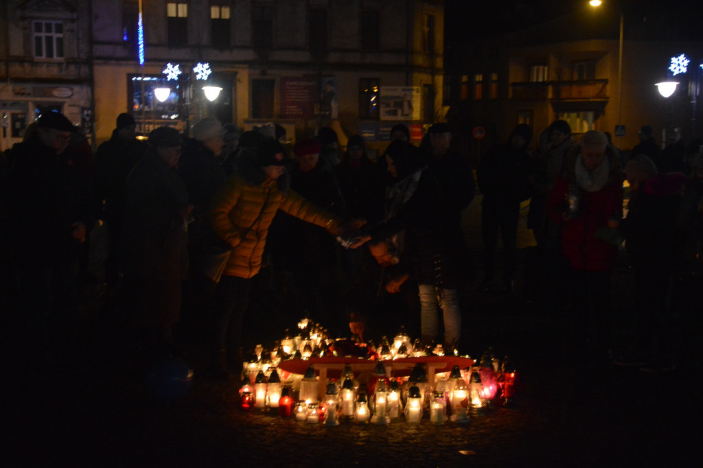 Ponad podziałami na rynku w Kruszwicy