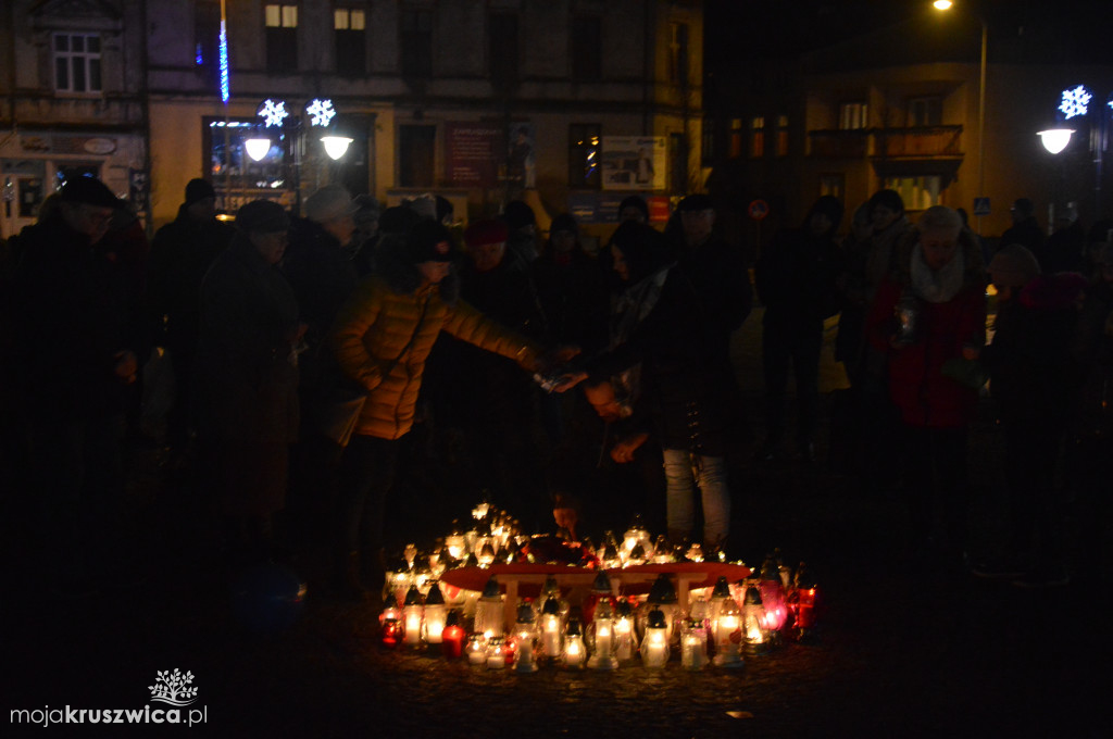 Ponad podziałami na rynku w Kruszwicy
