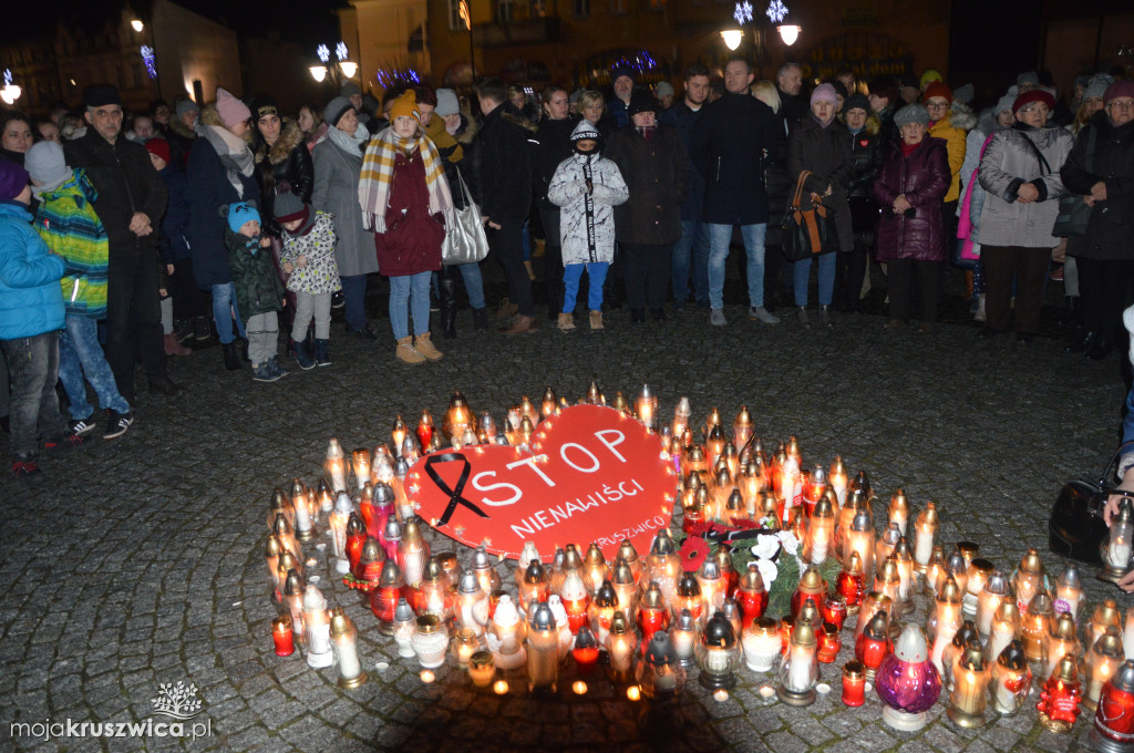 Ponad podziałami na rynku w Kruszwicy