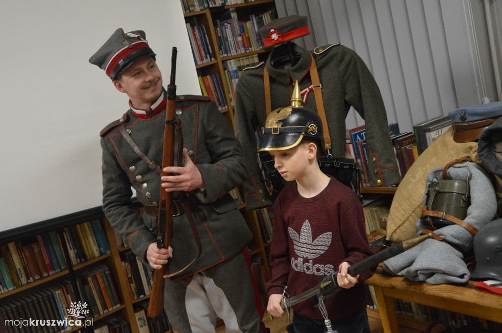Leszek Kalicki w kruszwickiej bibliotece