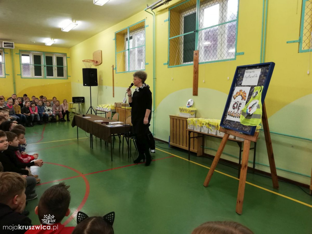 Policjantka odwiedziła uczniów
