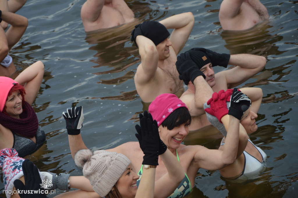 Niedzielne morsowanie na dzikiej plaży