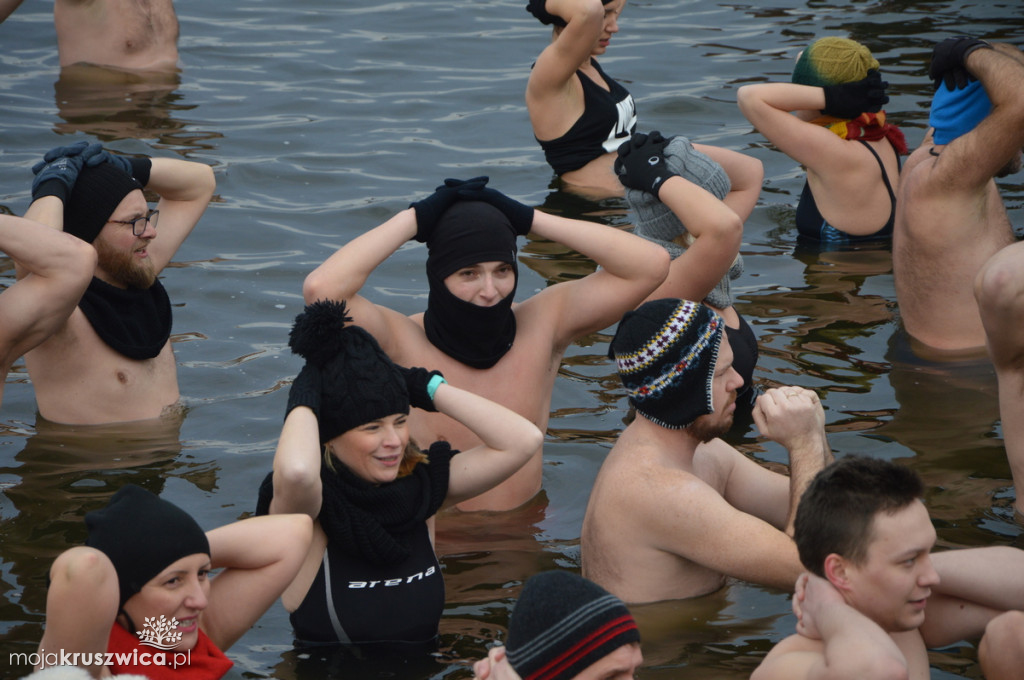 Niedzielne morsowanie na dzikiej plaży
