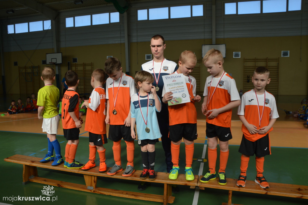 Mali piłkarze zmierzyli się na kruszwickiej hali