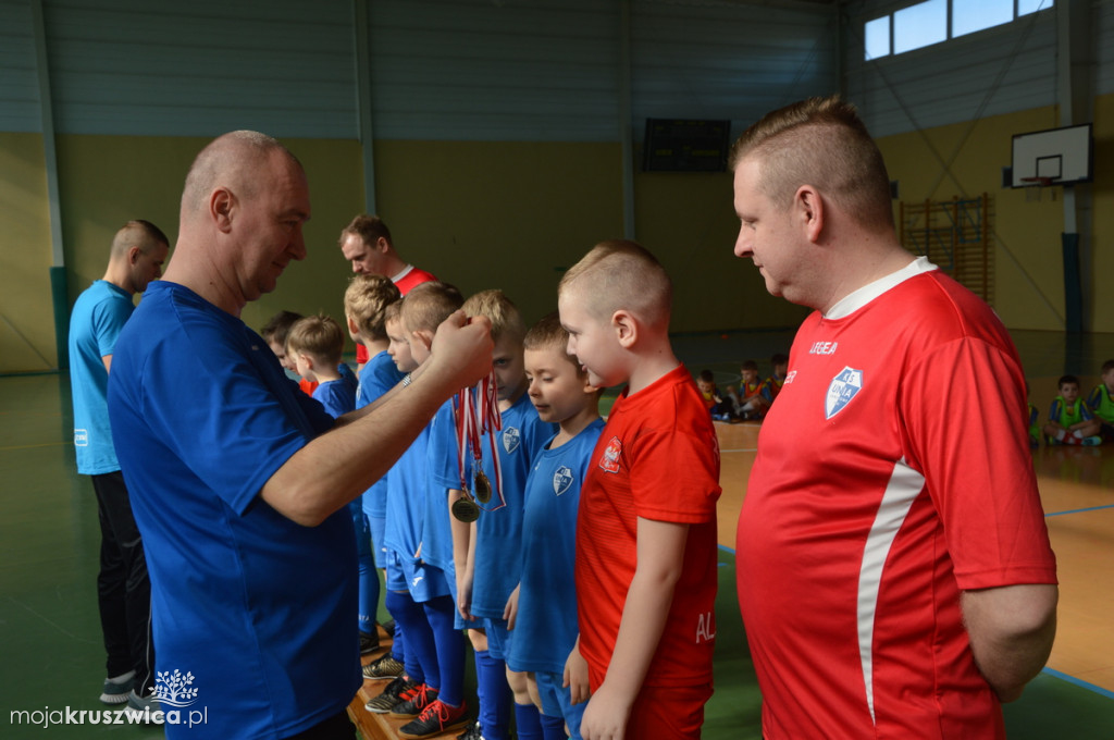 Mali piłkarze zmierzyli się na kruszwickiej hali