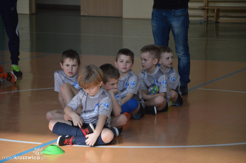 Mali piłkarze zmierzyli się na kruszwickiej hali