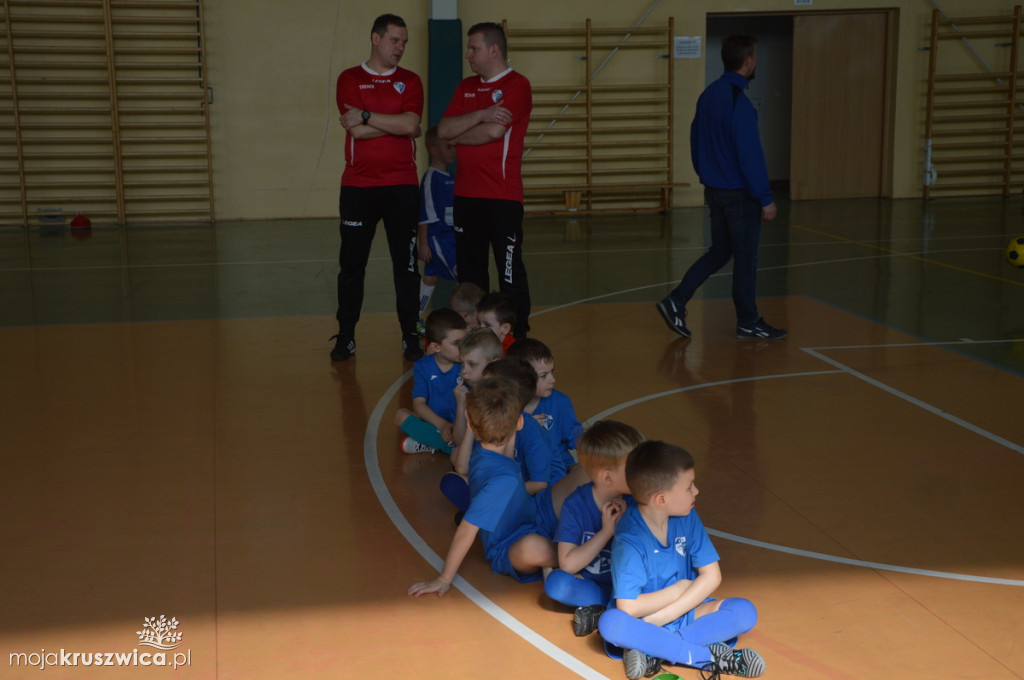 Mali piłkarze zmierzyli się na kruszwickiej hali