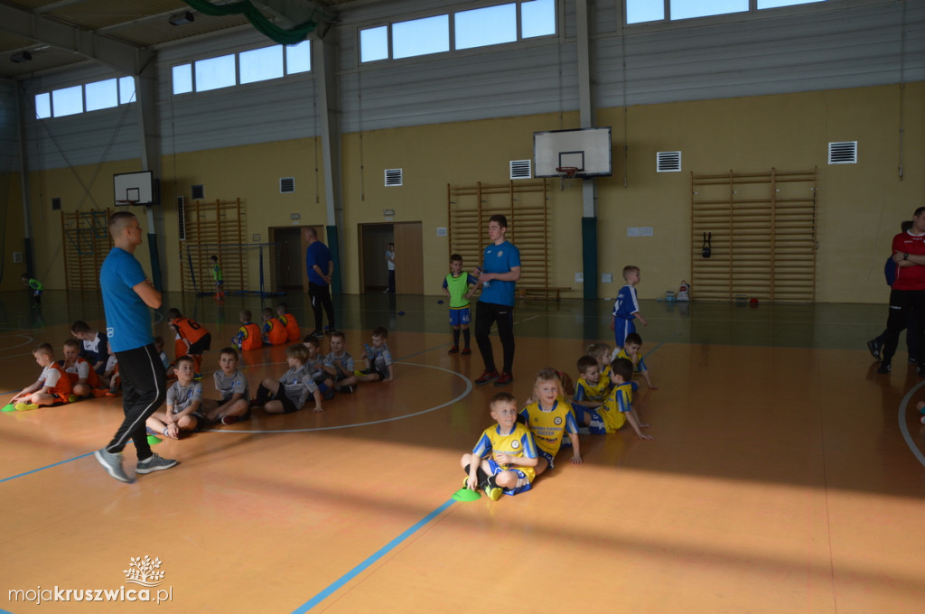 Mali piłkarze zmierzyli się na kruszwickiej hali