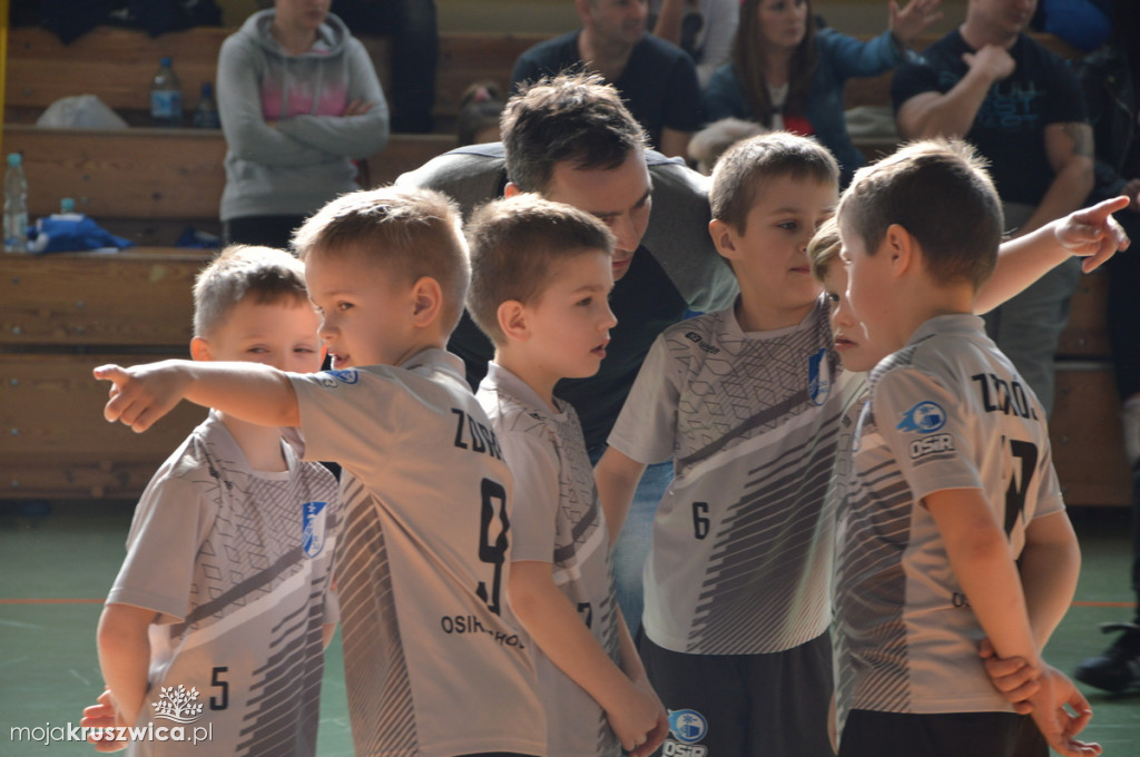 Mali piłkarze zmierzyli się na kruszwickiej hali