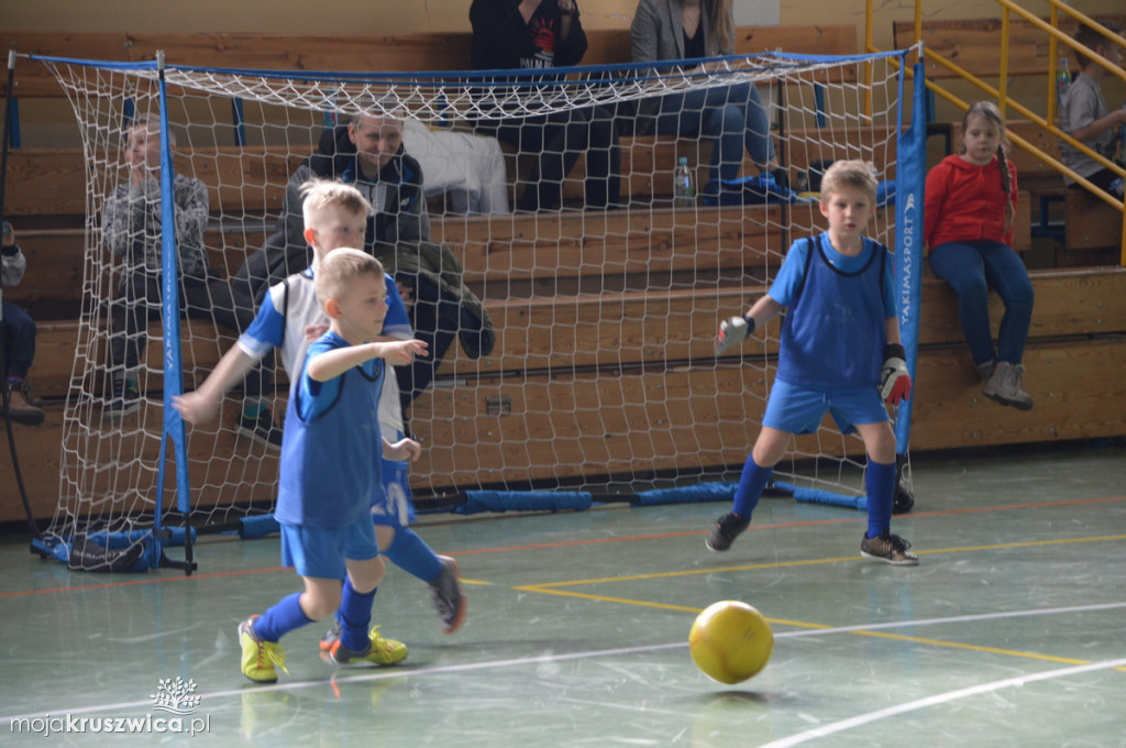 Mali piłkarze zmierzyli się na kruszwickiej hali