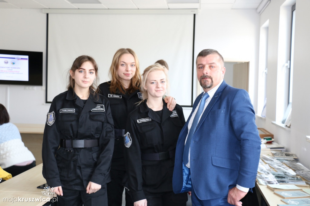 Konkurs z okazji 100-lecia policji
