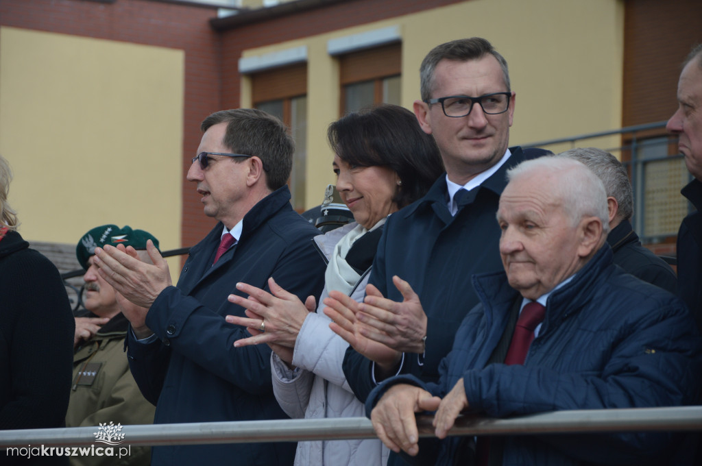 Uroczystość ślubowania klas mundurowych