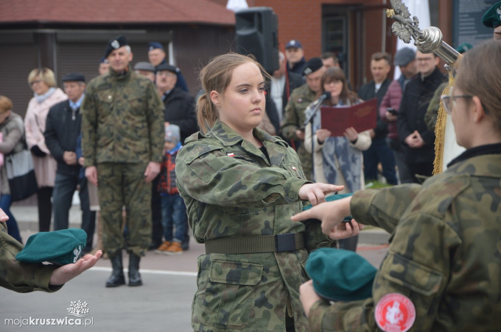 Uroczystość ślubowania klas mundurowych