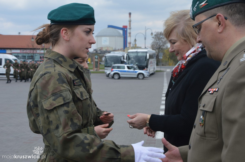 Uroczystość ślubowania klas mundurowych