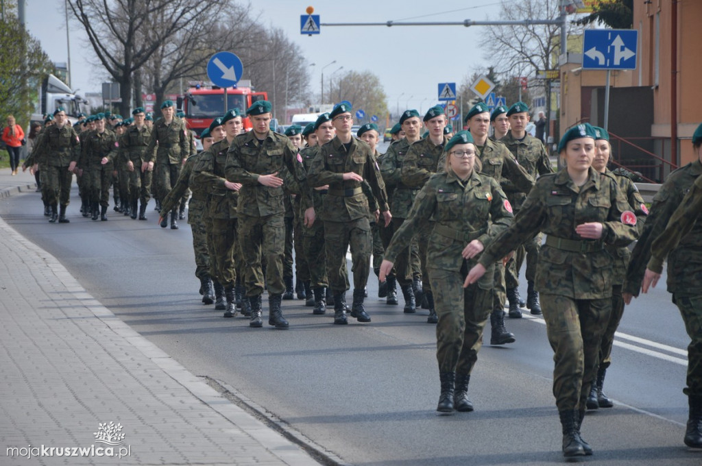 Uroczystość ślubowania klas mundurowych