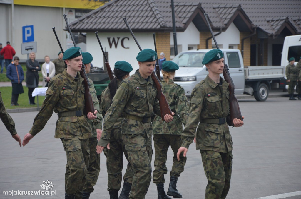 Uroczystość ślubowania klas mundurowych