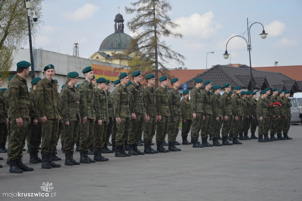 Uroczystość ślubowania klas mundurowych